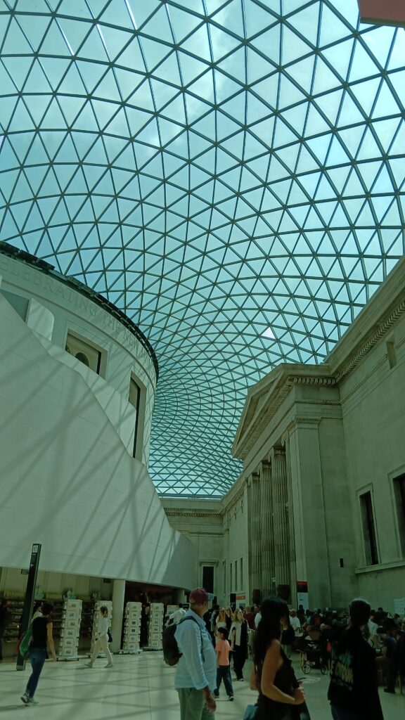 大英博物館 見どころ グレートコート(入口ホール)