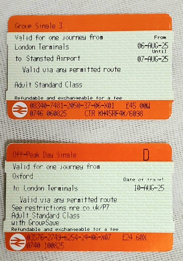 イギリスでの電車切符。グループ料金のチケット。London Terminals → Stansted Airport。Oxford → London Terminals。
