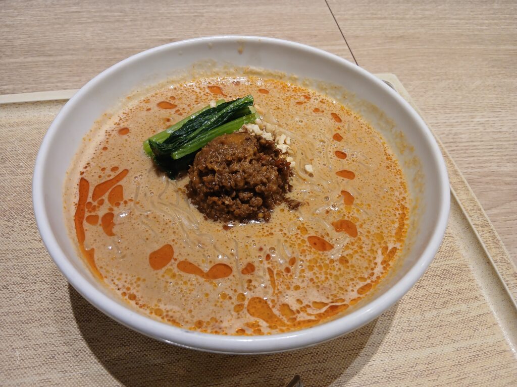 名古屋中部国際セントレア空港内の野菜たっぷりタンメンべじたんの豆乳担々麺
