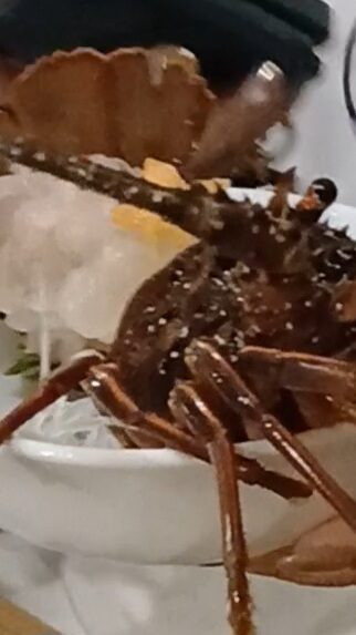 三重県伊勢月ノ宮通り満船屋伊勢エビ